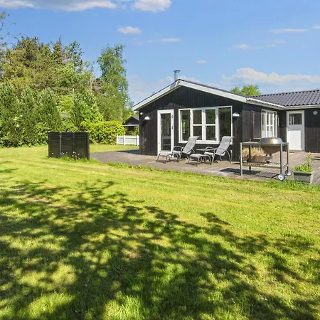Semesterbostad 6 Person In Tarm-by Traum